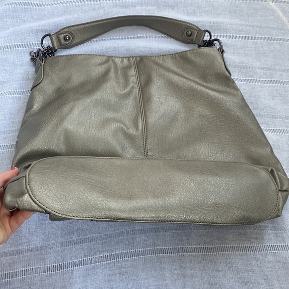 Olivia and Joy pewter hand bag with zipper embellishments. - Picture 7 of 11